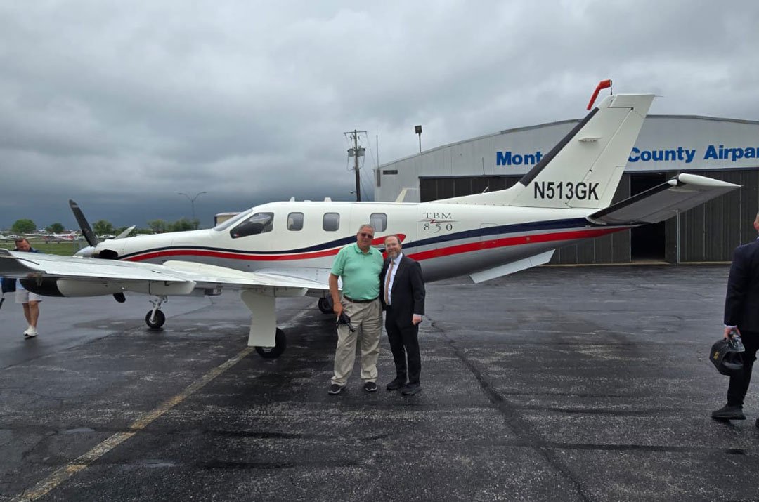 rabbi with private plane